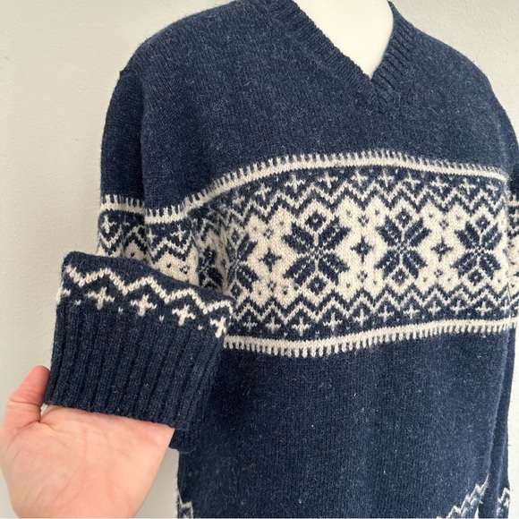 VINTAGE Aeropostale 100% Wool Sweater - Picture 5 of 8